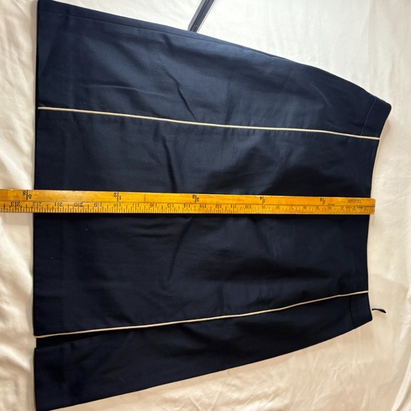 Elegant Alain Manoukian Skirtsuit - black with white trim - Size 44 - Picture 11 of 16